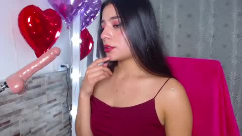 Snapshot of elizabetcooper chatting on February 14, 2025, 8:15 pm Elizabeth online show from February 14, 2025, 8:15 pm