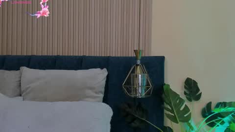 Snapshot of elizabeth_20_ chatting on October 28, 2025, 7:05 pm elizabeth online show from October 28, 2025, 7:05 pm