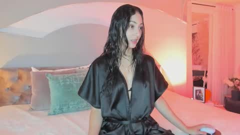 Snapshot of elizabeth_clark_ chatting on October 28, 2025, 8:11 pm Eli online show from October 28, 2025, 8:11 pm