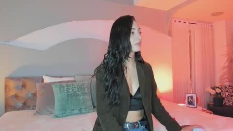 Snapshot of elizabeth_clark_ chatting on October 30, 2025, 7:58 pm Eli online show from October 30, 2025, 7:58 pm