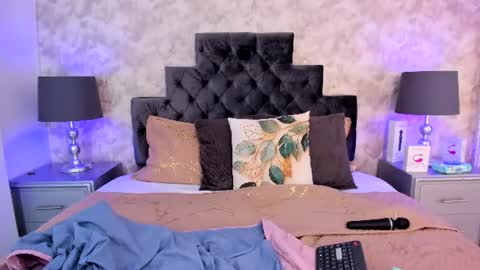 Elizabeth online show from July 29, 2026, 9:46 pm