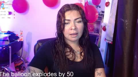 Snapshot of elizabeth_martinez98 chatting on February 24, 2025, 5:09 pm Elizabeth Martinez online show from February 24, 2025, 5:09 pm