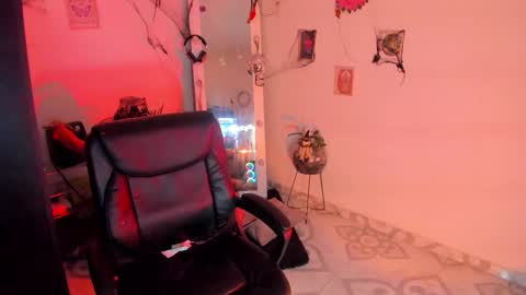 Snapshot of elizabeth_martinez98 chatting on October 20, 2025, 6:19 pm Elizabeth Martinez online show from October 20, 2025, 6:19 pm