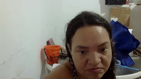 Elizabeth Martinez  online show from May 1, 2026, 3:49 pm