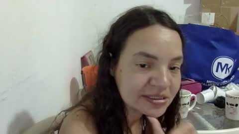 Snapshot of elizabeth_martinez_ chatting on May 21, 2026, 6:15 pm Elizabeth Martinez online show from May 21, 2026, 6:15 pm
