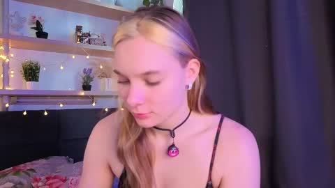 Elizabeth online show from May 2, 2026, 1:21 am