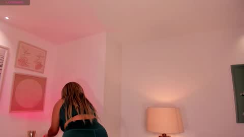 Snapshot of elizabethbennett_ chatting on October 26, 2025, 11:42 pm Call me Eli online show from October 26, 2025, 11:42 pm