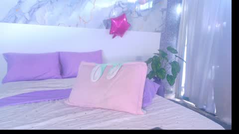 Lizzy online show from April 26, 2026, 7:44 pm