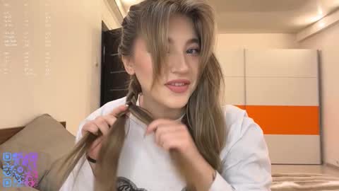 Mia online show from February 24, 2026, 5:33 pm