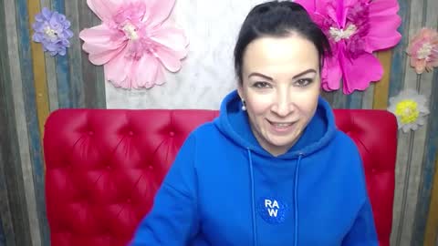 Snapshot of elizabethsho chatting on January 17, 2026, 6:22 pm ElizabethSho online show from January 17, 2026, 6:22 pm