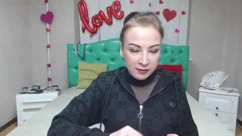 Snapshot of elizabethsho chatting on March 27, 2026, 6:40 pm ElizabethSho online show from March 27, 2026, 6:40 pm