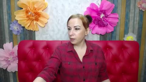 Snapshot of elizabethsho chatting on April 30, 2026, 6:14 pm ElizabethSho online show from April 30, 2026, 6:14 pm