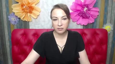Snapshot of elizabethsho chatting on May 30, 2026, 6:05 pm ElizabethSho online show from May 30, 2026, 6:05 pm