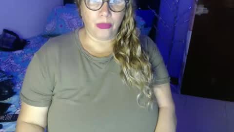 Elizabeth online show from November 8, 2025, 11:25 pm