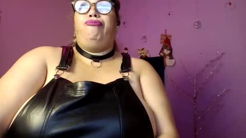 Elizabeth online show from November 27, 2025, 11:45 am