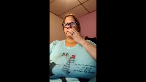 Elizabeth online show from April 26, 2026, 11:13 pm