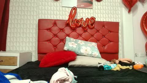 elizabetth_roman online show from February 20, 2026, 8:42 pm