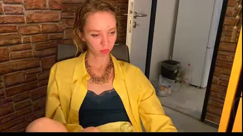 Snapshot of elizastorm chatting on July 4, 2026, 7:09 pm Eliza online show from July 4, 2026, 7:09 pm