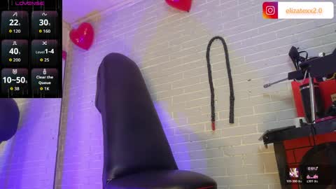   online show from April 23, 2026, 8:11 pm