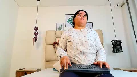 Snapshot of elizawiliamst chatting on September 27, 2025, 11:48 am Eliza online show from September 27, 2025, 11:48 am