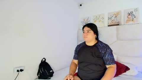 Snapshot of elizawiliamst chatting on May 18, 2026, 12:22 pm Eliza online show from May 18, 2026, 12:22 pm