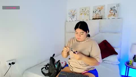 Snapshot of elizawiliamst chatting on June 12, 2026, 12:15 pm Eliza online show from June 12, 2026, 12:15 pm