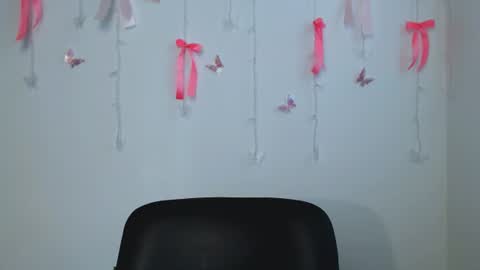Snapshot of elizsun chatting on August 4, 2026, 1:57 pm elizsun online show from August 4, 2026, 1:57 pm
