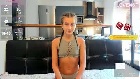 Snapshot of elizsweet chatting on October 4, 2025, 12:14 pm Eliz online show from October 4, 2025, 12:14 pm