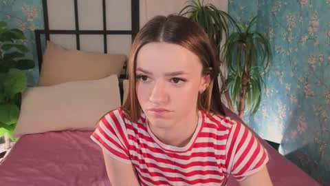 Snapshot of elizzza_ chatting on June 4, 2026, 5:24 am elizzza_ online show from June 4, 2026, 5:24 am