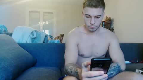 elkafit28 online show from February 10, 2026, 8:07 am