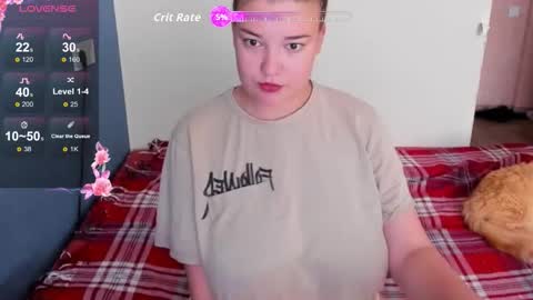 Lina online show from September 14, 2025, 7:51 am