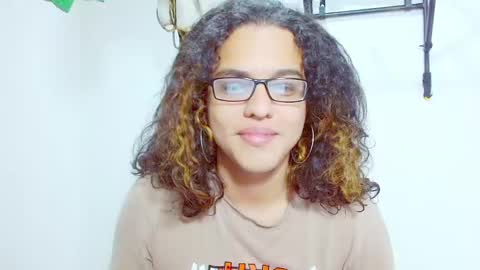 Snapshot of elkingthe chatting on December 17, 2024, 12:54 pm Diana online show from December 17, 2024, 12:54 pm