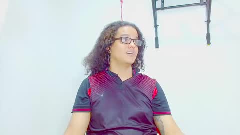 Snapshot of elkingthe chatting on December 23, 2024, 4:39 pm Diana online show from December 23, 2024, 4:39 pm