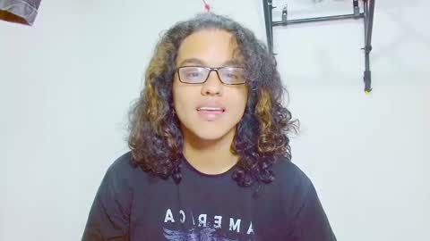 Snapshot of elkingthe chatting on December 27, 2024, 12:34 pm Diana online show from December 27, 2024, 12:34 pm