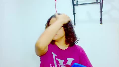 Snapshot of elkingthe chatting on December 28, 2024, 1:28 pm Diana online show from December 28, 2024, 1:28 pm