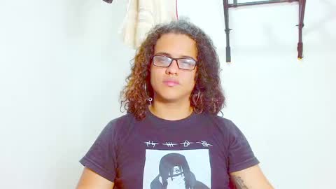 Snapshot of elkingthe chatting on February 5, 2025, 6:48 pm Diana online show from February 5, 2025, 6:48 pm