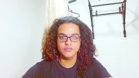 Snapshot of elkingthe chatting on February 23, 2025, 6:01 pm Diana online show from February 23, 2025, 6:01 pm