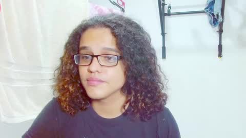 Snapshot of elkingthe chatting on March 8, 2025, 12:22 am Diana online show from March 8, 2025, 12:22 am