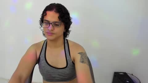 Snapshot of elkingthe chatting on October 8, 2025, 7:00 pm Diana online show from October 8, 2025, 7:00 pm