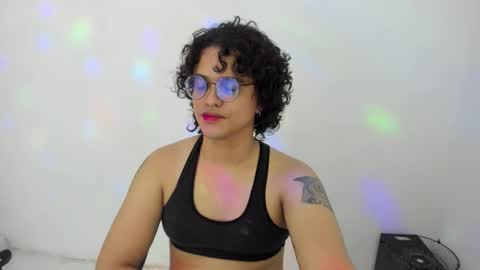 Snapshot of elkingthe chatting on October 23, 2025, 2:00 am Diana online show from October 23, 2025, 2:00 am