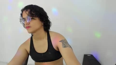 Snapshot of elkingthe chatting on November 1, 2025, 9:28 pm Diana online show from November 1, 2025, 9:28 pm