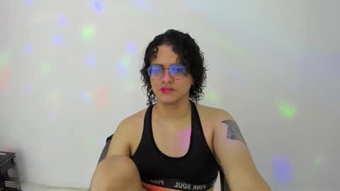 Snapshot of elkingthe chatting on November 10, 2025, 6:51 pm Diana online show from November 10, 2025, 6:51 pm