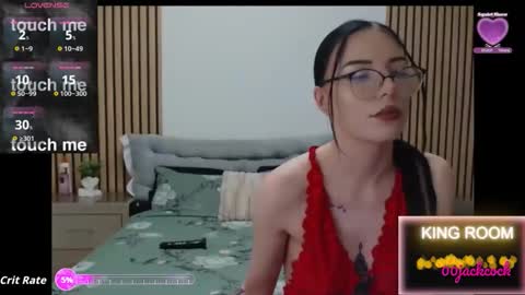 Chloe online show from May 1, 2026, 9:19 pm