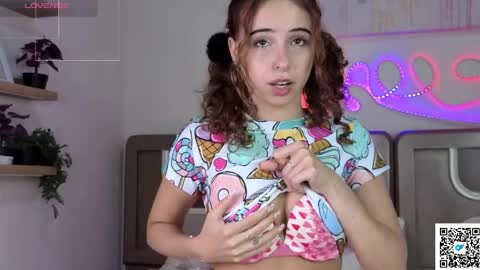 Snapshot of ella_desire chatting on June 2, 2026, 3:36 pm ella_desire online show from June 2, 2026, 3:36 pm