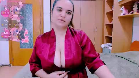 Ella  online show from September 30, 2025, 6:29 am