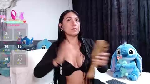 Snapshot of ella_rouse1 chatting on June 19, 2026, 12:20 pm ella rouse online show from June 19, 2026, 12:20 pm