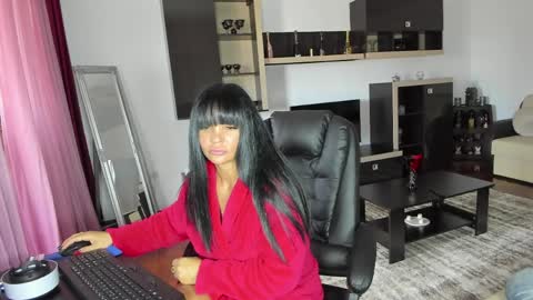 Snapshot of ella_sweety0 chatting on April 7, 2026, 8:26 am Ella online show from April 7, 2026, 8:26 am