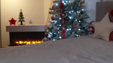 Snapshot of ella_twinkle chatting on January 9, 2025, 11:56 pm Ella online show from January 9, 2025, 11:56 pm