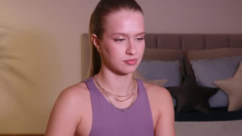 Snapshot of ella_twinkle chatting on February 1, 2025, 7:34 pm Ella online show from February 1, 2025, 7:34 pm