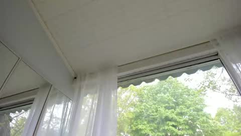ella_vee online show from April 29, 2026, 6:50 am